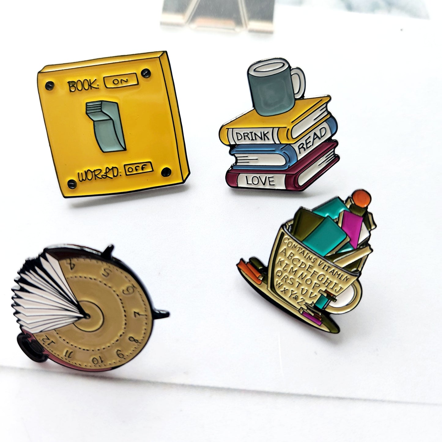 Cute Reader Brooch