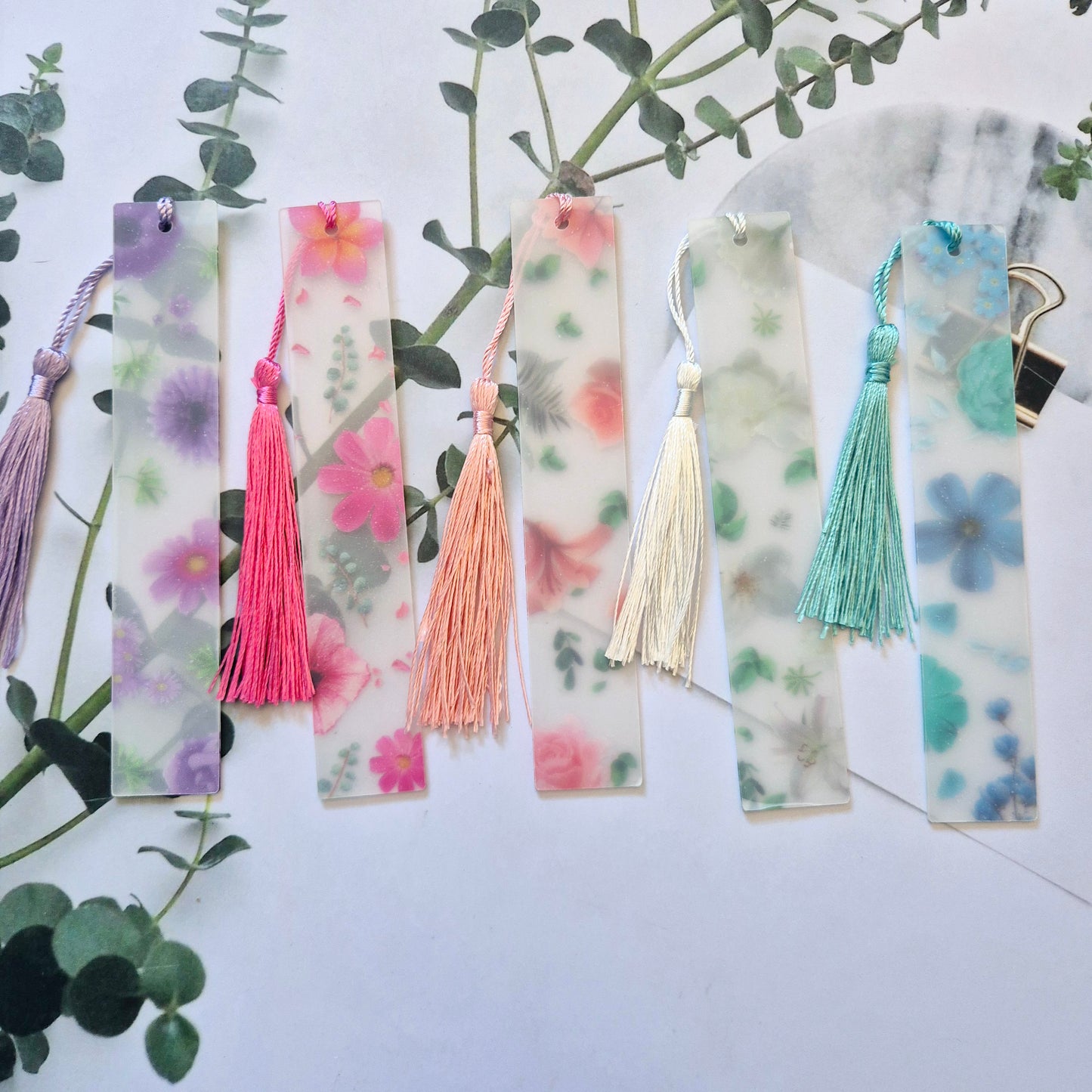 Perspex Flower Tassle Bookmark